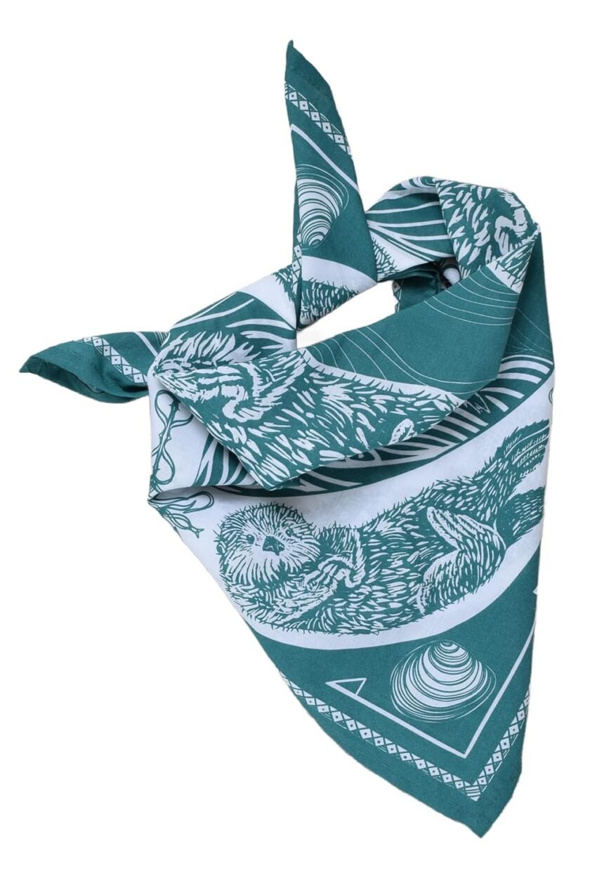 Otter Bandana, Green, Hand Printed Handkerchief, 100% Cotton, Hair Scarf, 22" x 22", Head Wrap, Pet Scarf, Handmade Kerchief, Hanky, Sea Otter Gift, Neckerchief - Image 7